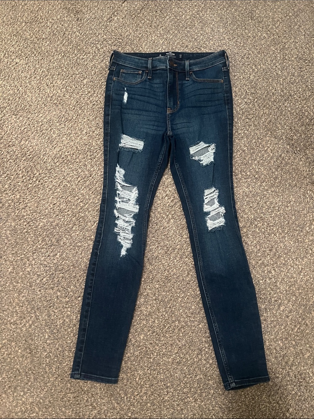 Hollister high rise super skinny jeans. 5